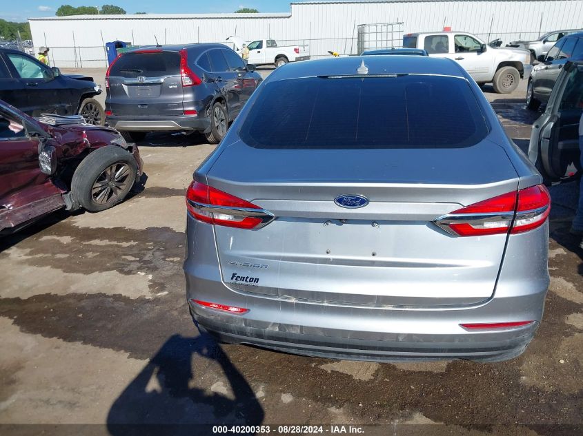 2020 Ford Fusion S VIN: 3FA6P0G79LR226007 Lot: 40200353