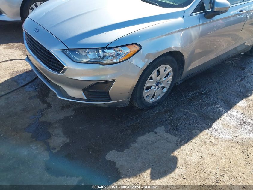 2020 Ford Fusion S VIN: 3FA6P0G79LR226007 Lot: 40200353