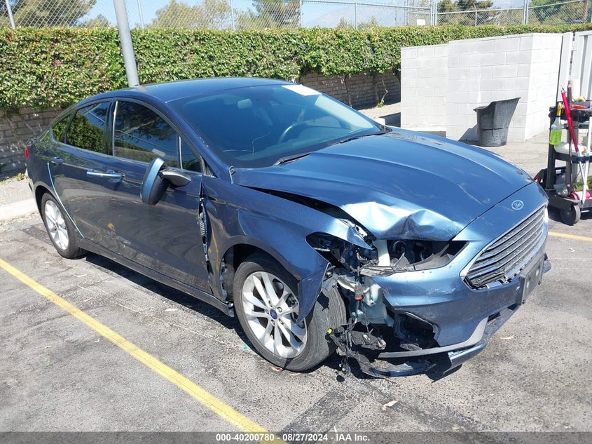 FORD FUSION HYBRID SE 2019