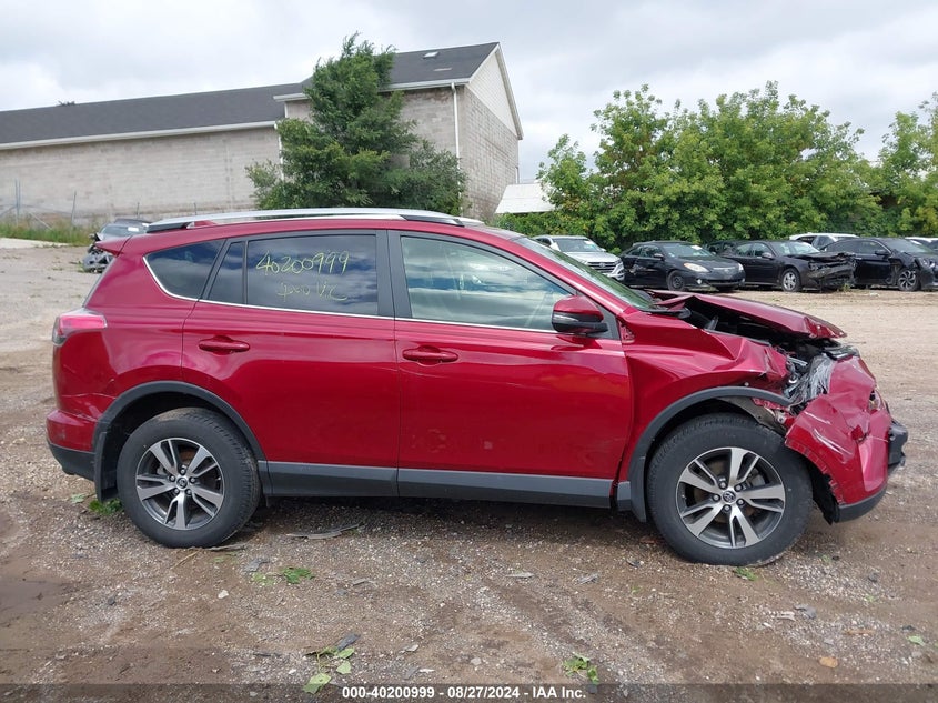 2018 TOYOTA RAV4 XLE - JTMRFREV7JD251316