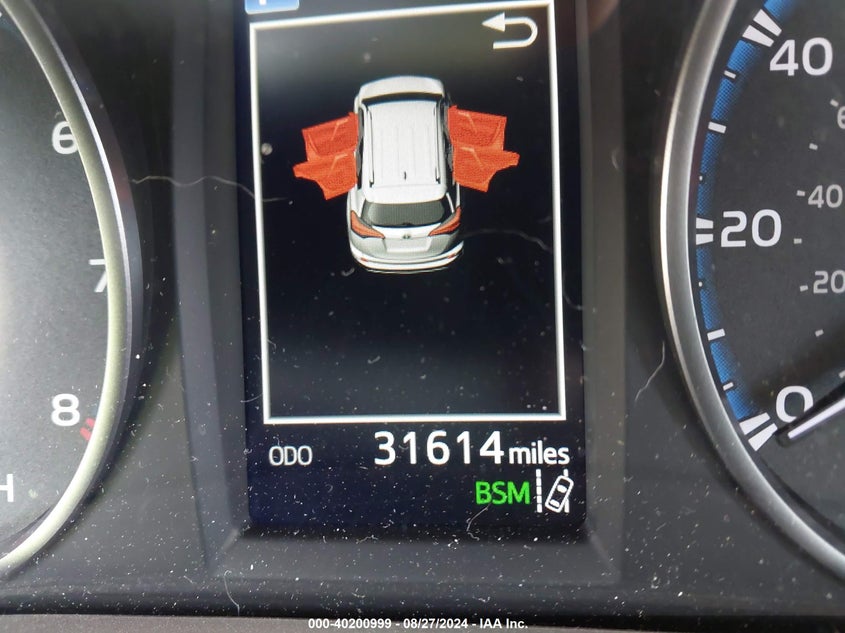 2018 TOYOTA RAV4 XLE - JTMRFREV7JD251316