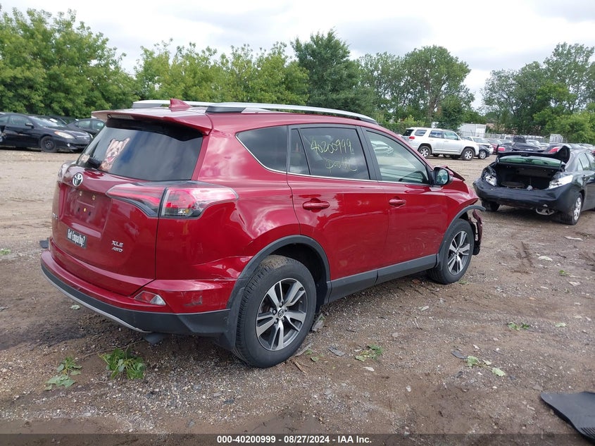 2018 TOYOTA RAV4 XLE - JTMRFREV7JD251316