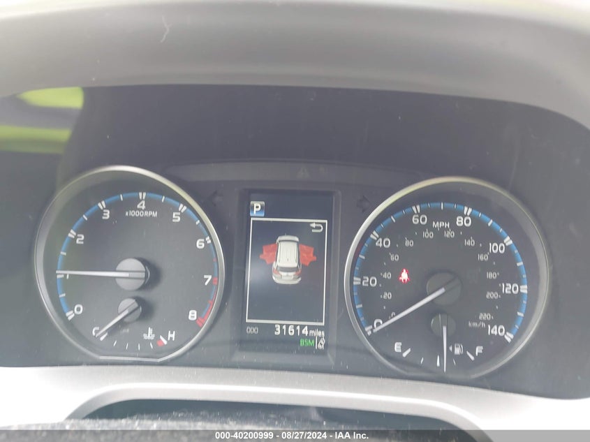 2018 TOYOTA RAV4 XLE - JTMRFREV7JD251316