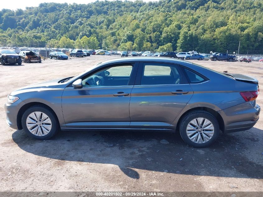 2019 Volkswagen Jetta 1.4T R-Line/1.4T S/1.4T Se VIN: 3VWC57BU0KM088570 Lot: 40201502