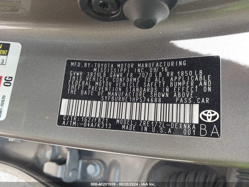 2017 TOYOTA COROLLA LE - 5YFBURHE1HP574688