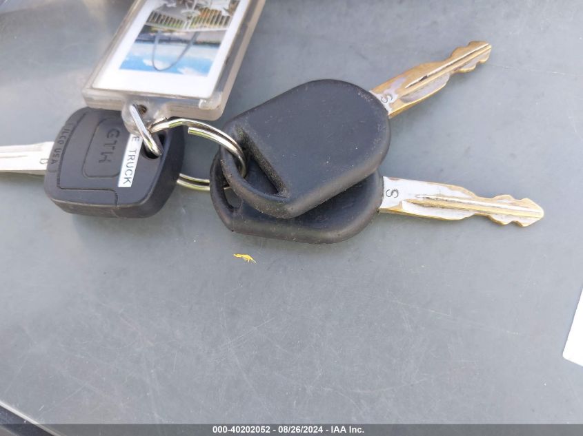 2005 Ford F-150 Stx/Xl/Xlt VIN: 1FTRF12255NA83896 Lot: 40202052