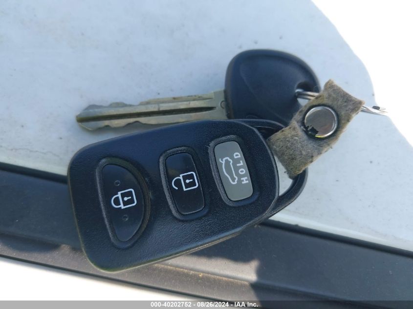 5NPDH4AE2DH354560 2013 Hyundai Elantra Gls