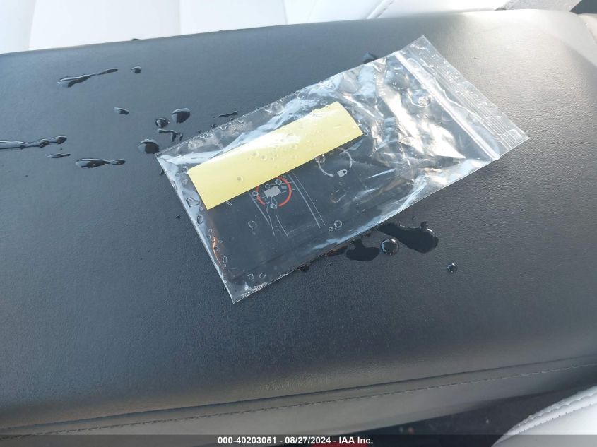 2018 Tesla Model 3 Long Range/Performance VIN: 5YJ3E1EB9JF135740 Lot: 40203051