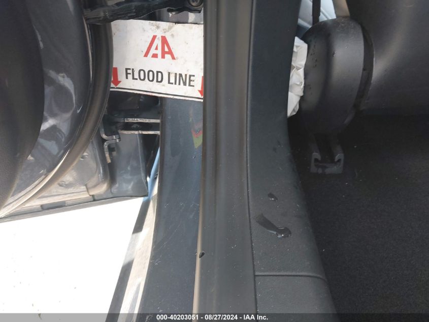 2018 Tesla Model 3 Long Range/Performance VIN: 5YJ3E1EB9JF135740 Lot: 40203051