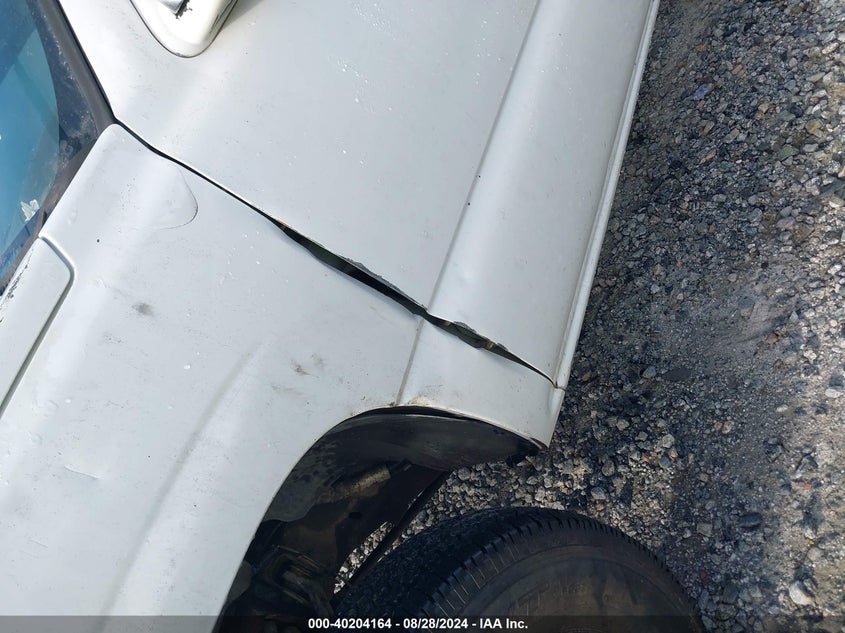 2003 Chevrolet Silverado 1500 VIN: 2GCEC19V931199723 Lot: 40204164