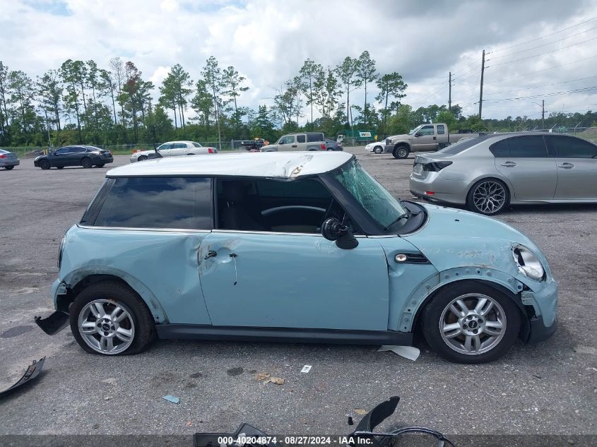 2013 Mini Hardtop Cooper VIN: WMWSU3C59DT692251 Lot: 40204874