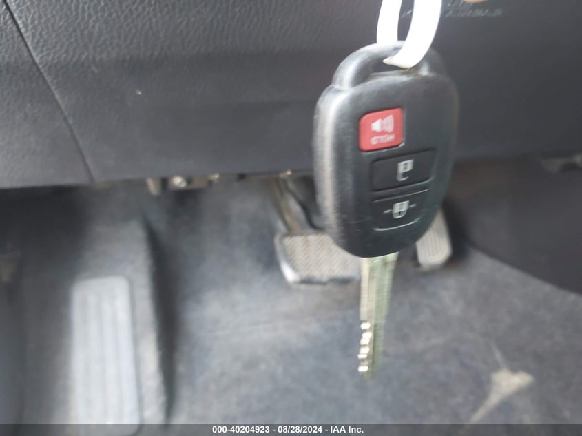 2015 TOYOTA RAV4 LE - 2T3BFREV0FW389503