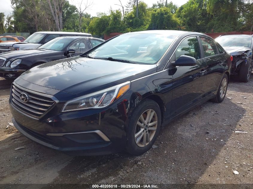 5NPE24AF0HH459943 2017 HYUNDAI SONATA - Image 2