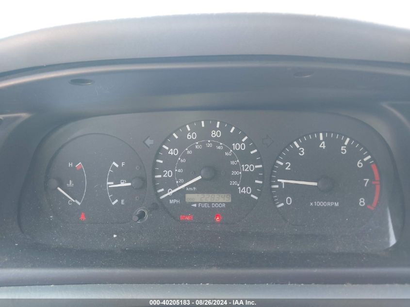 2000 Toyota Camry Ce VIN: 4T1BG22K7YU755340 Lot: 40205183