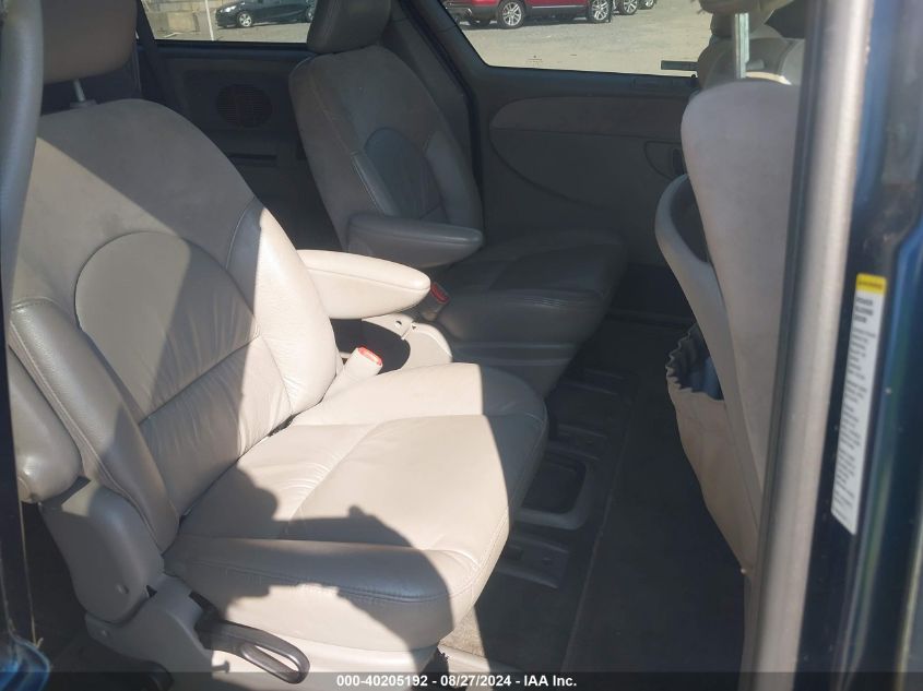 2001 Chrysler Town & Country Limited VIN: 2C8GP64LX1R209138 Lot: 40205192