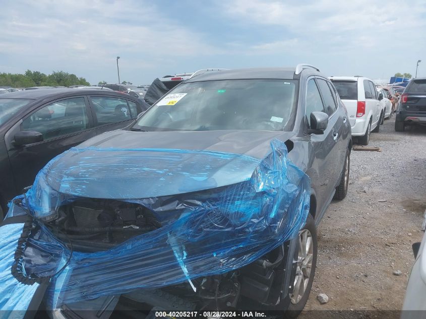 KNMAT2MV4JP561601 2018 NISSAN ROGUE - Image 2