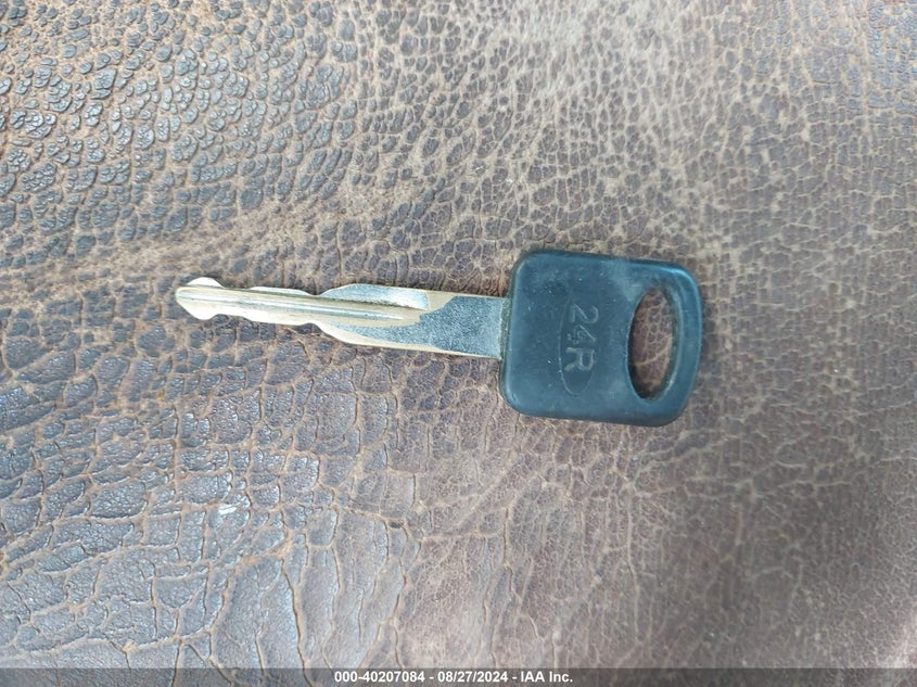 2004 Ford F-250 Lariat/Xl/Xlt VIN: 1FTNW21P74EA96827 Lot: 40207084