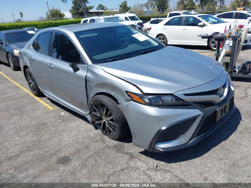 4T1G11AK6NU066632 2022 TOYOTA CAMRY - Image 1