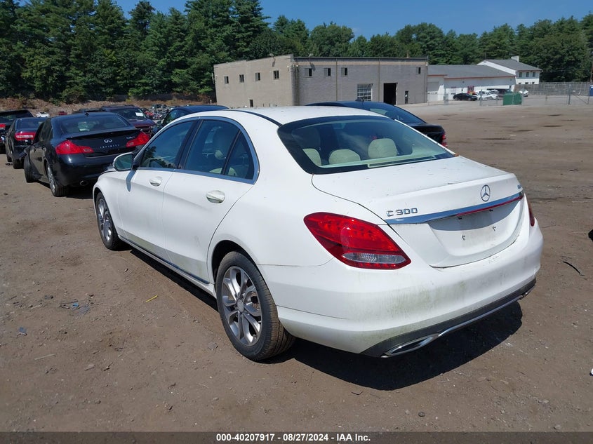 2015 Mercedes-Benz C 300 4Matic/Luxury 4Matic/Sport 4Matic VIN: 55SWF4KB1FU072462 Lot: 40207917