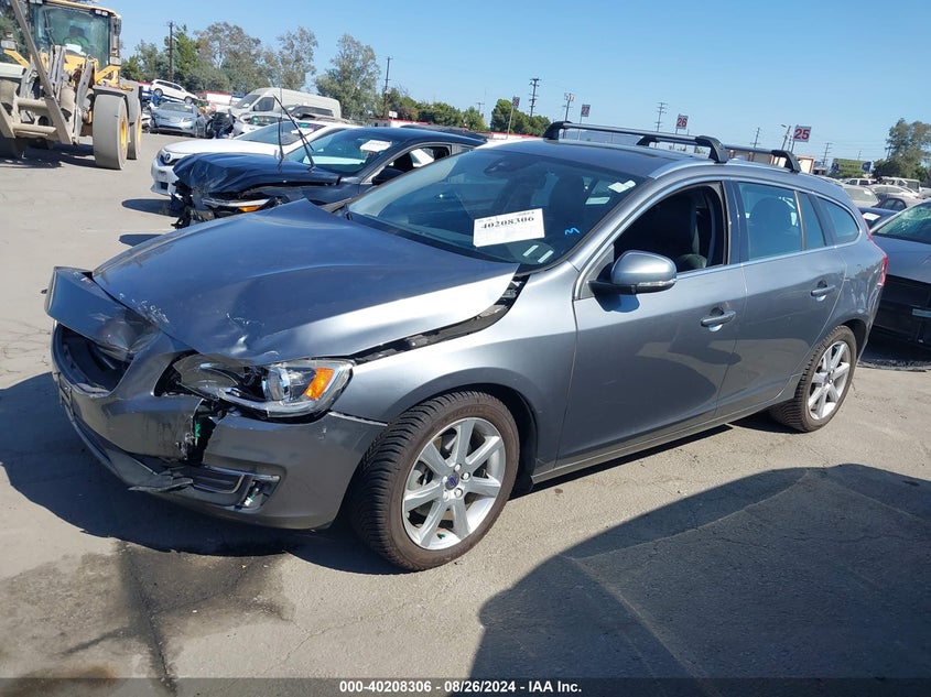 VIN YV140MEK0H1337173 2017 VOLVO V60 T5 PREMIER