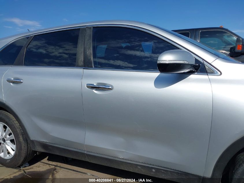 2019 Kia Sorento 2.4L L VIN: 5XYPG4A31KG585081 Lot: 40208841