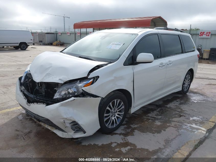 5TDYZ3DC4JS962721 2018 TOYOTA SIENNA - Image 2