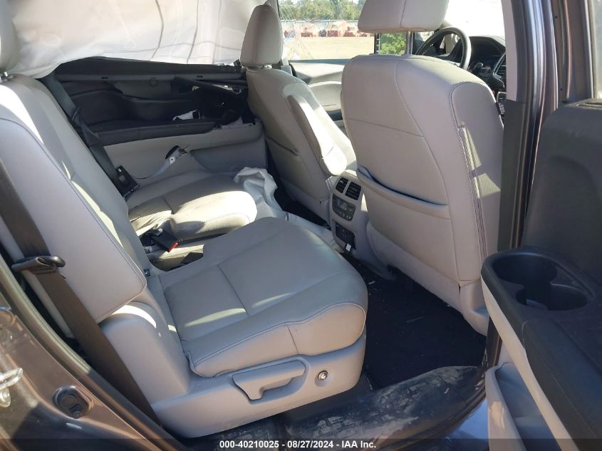 2019 Honda Pilot Touring VIN: 5FNYF5H6XKB010837 Lot: 40210025