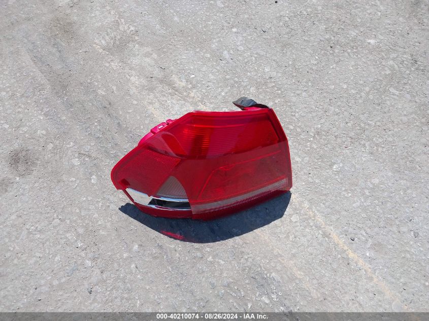 2012 Volkswagen Passat 2.5L Se VIN: 1VWBP7A34CC050227 Lot: 40210074