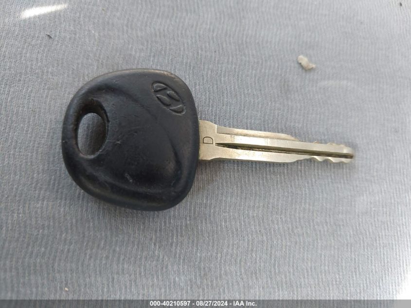 2008 Hyundai Elantra Gls/Se VIN: KMHDU46DX8U511318 Lot: 40210597