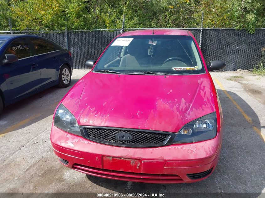 2005 Ford Focus Zx3 VIN: 3FAFP31N25R151145 Lot: 40210906