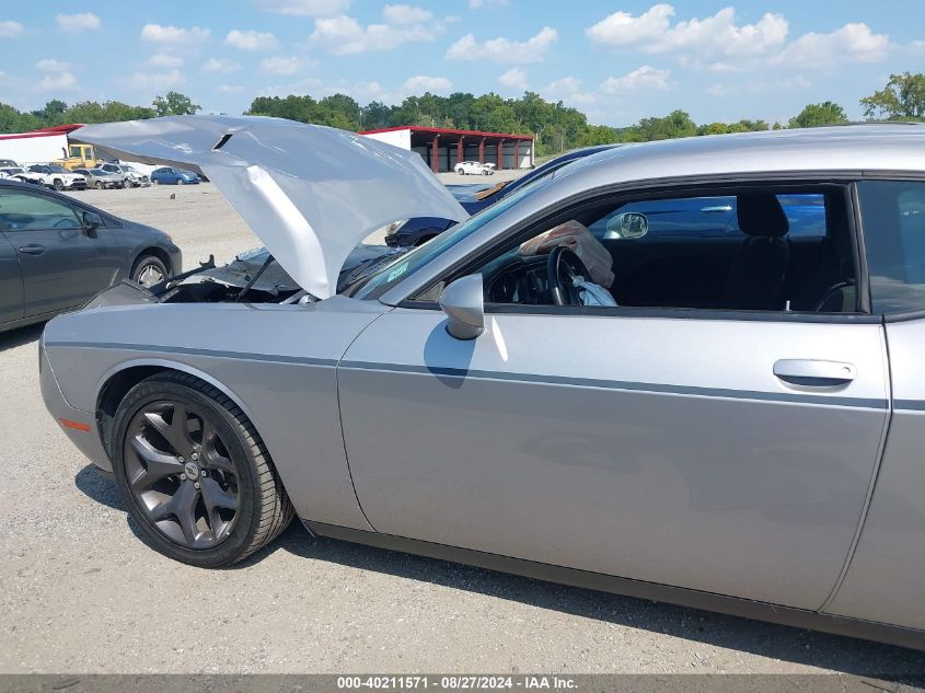 2018 Dodge Challenger Sxt VIN: 2C3CDZAG2JH199765 Lot: 40211571