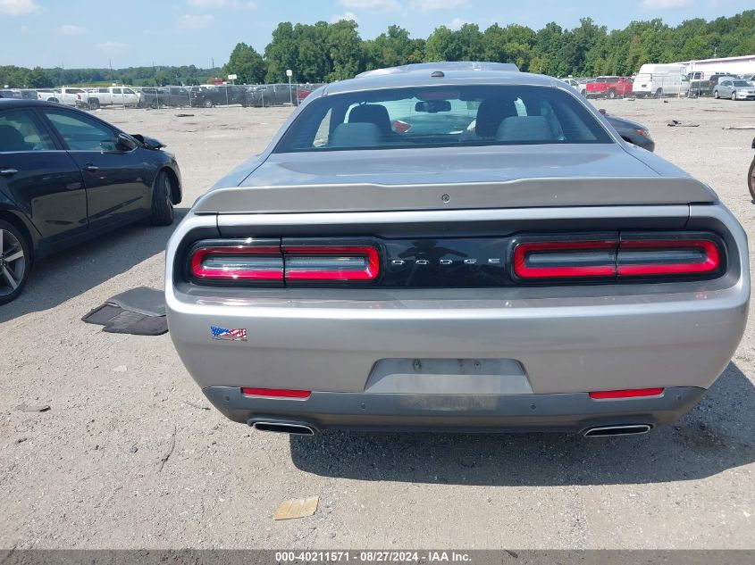 2018 Dodge Challenger Sxt VIN: 2C3CDZAG2JH199765 Lot: 40211571