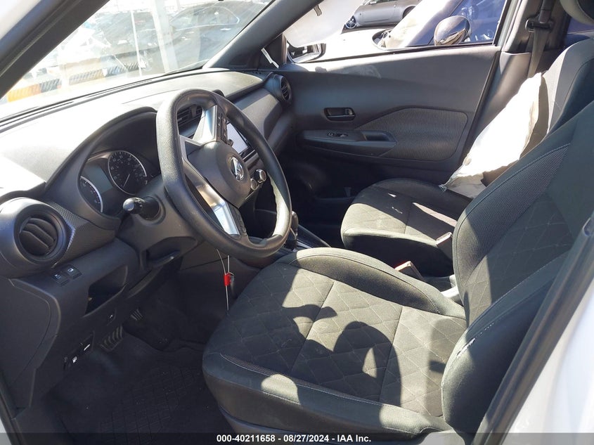 VIN 3N1CP5CU6KL565253 2019 NISSAN KICKS S
