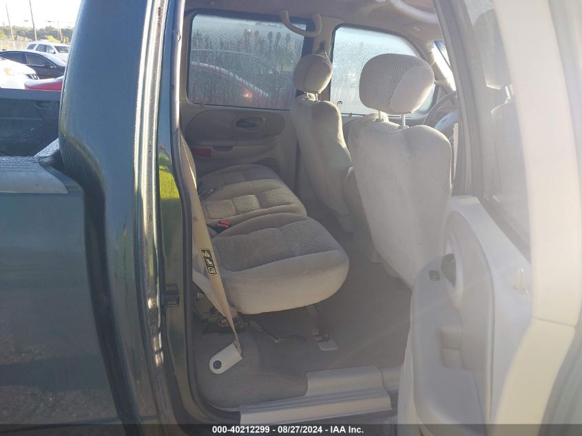 2002 Ford F-150 Lariat/Xlt VIN: 1FTRW07L12KA10811 Lot: 40212299