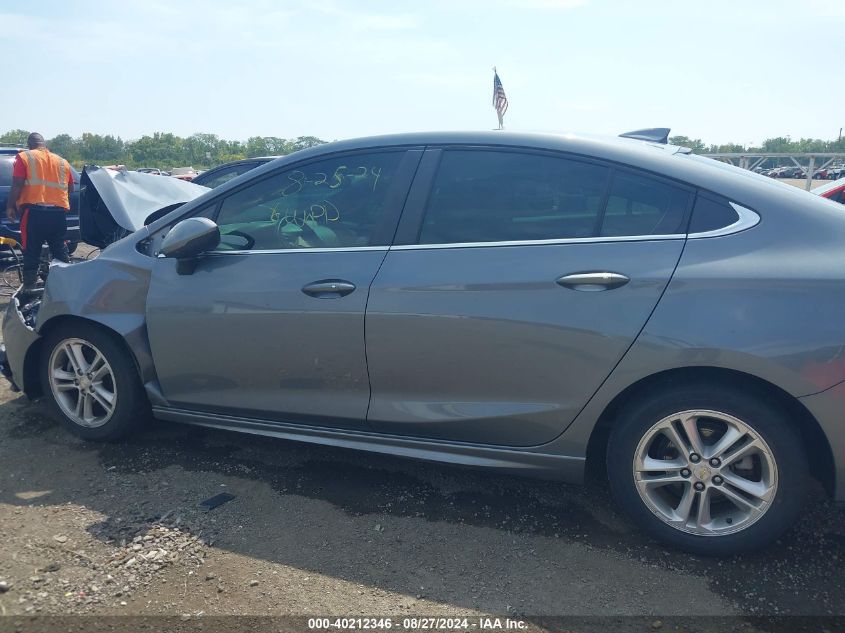 2018 Chevrolet Cruze Lt Auto VIN: 1G1BE5SMXJ7134832 Lot: 40212346