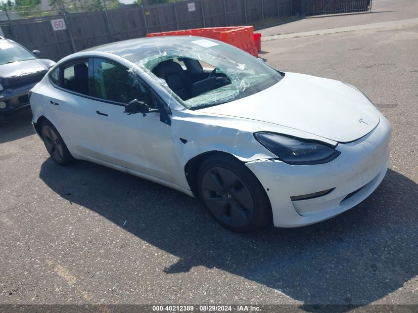 5YJ3E1EA4NF155164 2022 TESLA MODEL 3 - Image 1