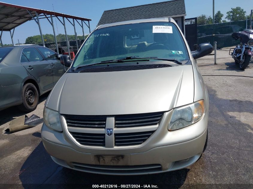 2005 Dodge Caravan Sxt VIN: 1D4GP45R25B361415 Lot: 40212616