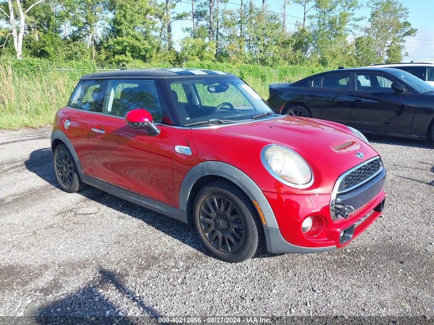 2015 Mini Hardtop Cooper S VIN: WMWXP7C55F2A61108 Lot: 40212656