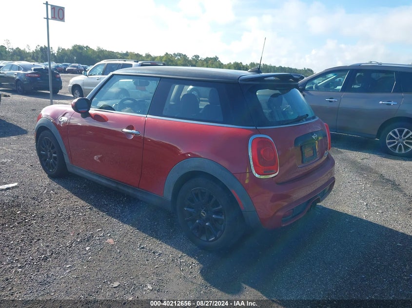 2015 Mini Hardtop Cooper S VIN: WMWXP7C55F2A61108 Lot: 40212656