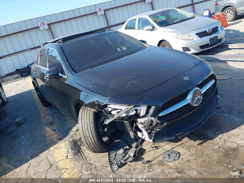 2019 Mercedes-Benz A 220