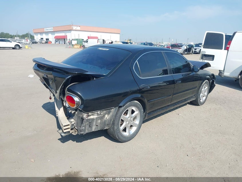 JN1DA31A33T402883 2003 NISSAN MAXIMA photo no. 4