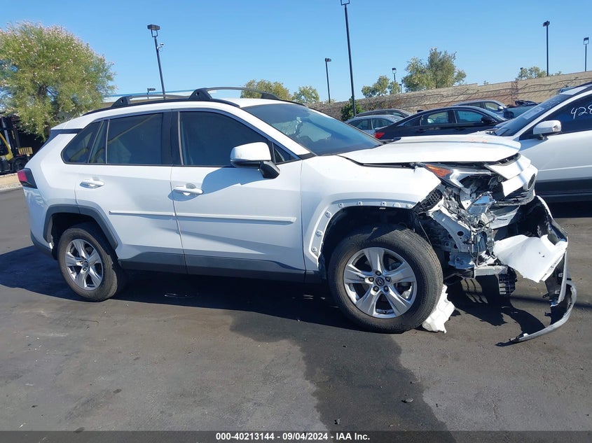 2021 TOYOTA RAV4 XLE - 2T3W1RFV2MW110094