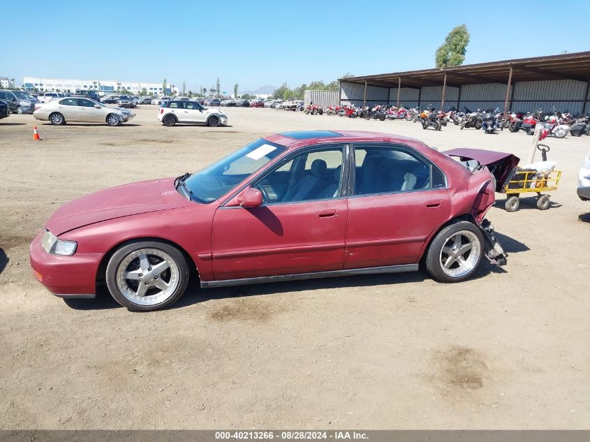 1996 Honda Accord Ex/Ex-R VIN: 1HGCD555XTA090325 Lot: 40213266