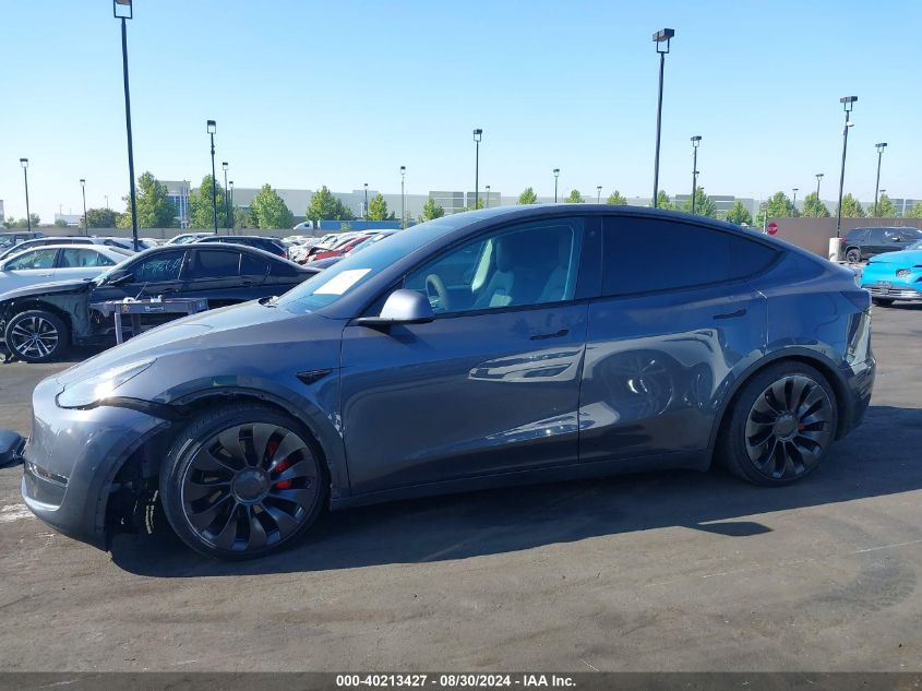 2022 Tesla Model Y Performance Dual Motor All-Wheel Drive VIN: 7SAYGDEF4NF455898 Lot: 40213427