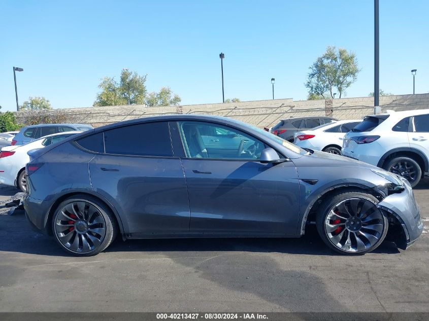 2022 Tesla Model Y Performance Dual Motor All-Wheel Drive VIN: 7SAYGDEF4NF455898 Lot: 40213427