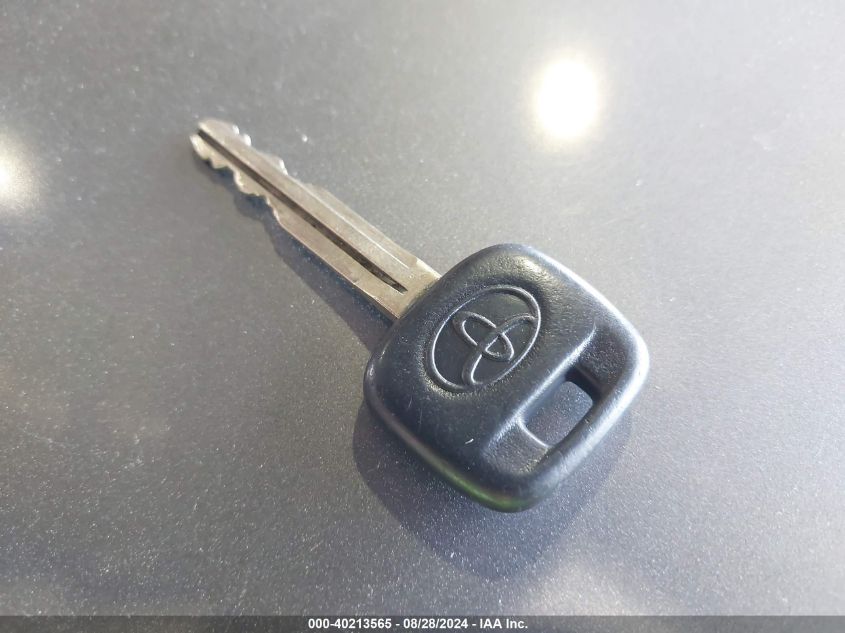 2005 Toyota Camry Le VIN: 4T1BE32K15U622354 Lot: 40213565