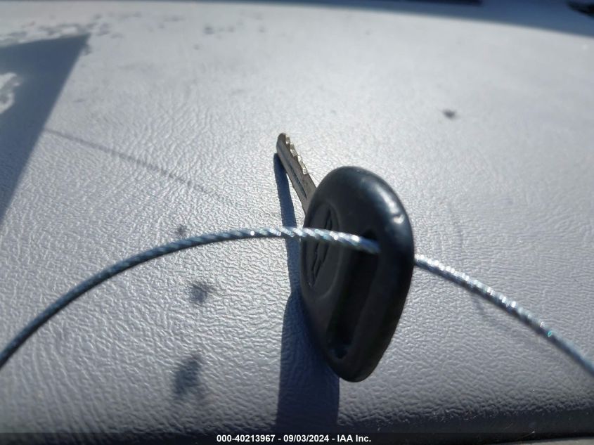 2000 Chevrolet Suburban 1500 Lt VIN: 3GNEC16TXYG182793 Lot: 40213967