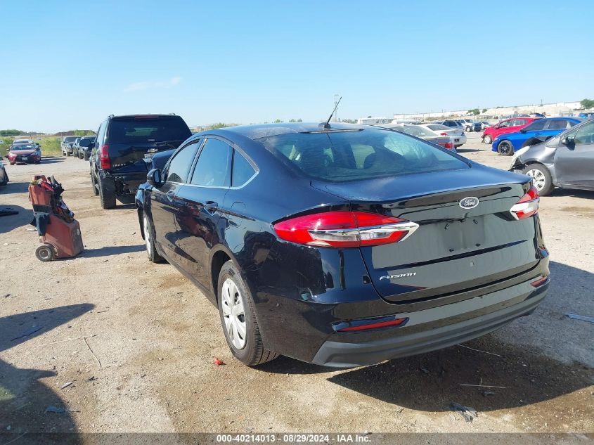 2019 Ford Fusion S VIN: 3FA6P0G70KR108202 Lot: 40214013