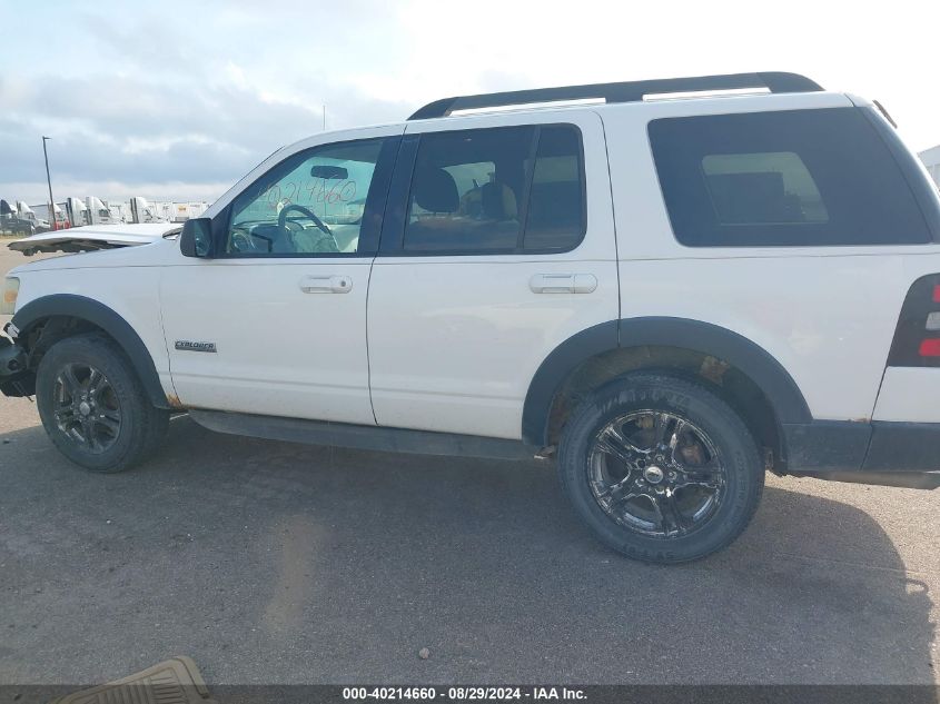 2007 Ford Explorer Xlt VIN: 1FMEU73E17UB50501 Lot: 40214660