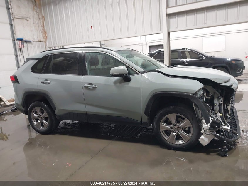 VIN 2T3W1RFV0PW272150 2023 TOYOTA RAV4 XLE
